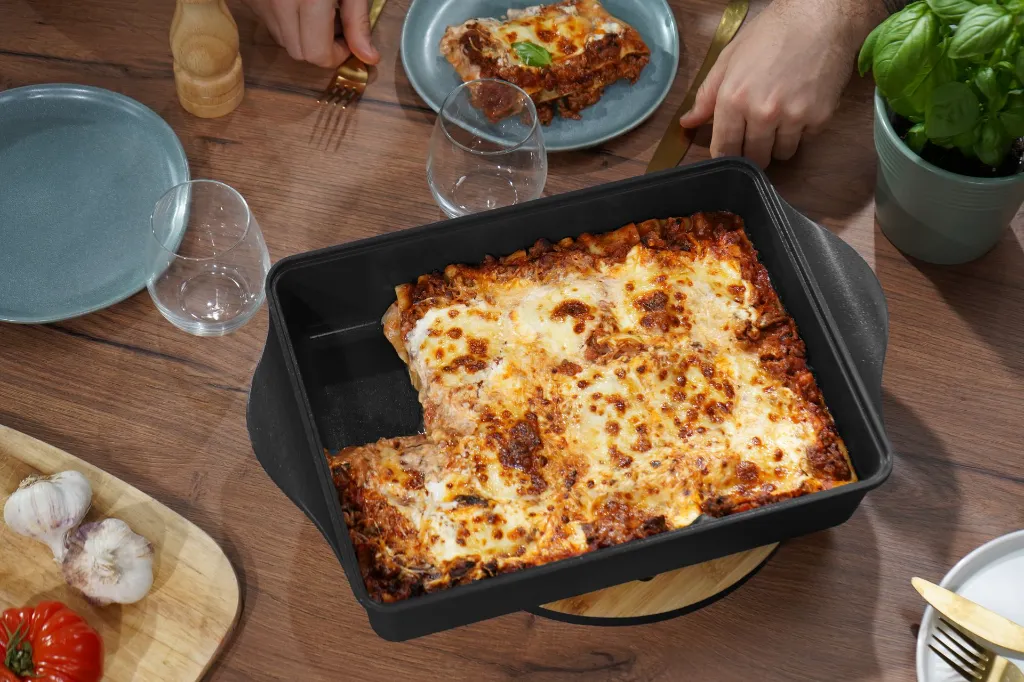 PLAT AU FOUR_LASAGNES_NOIR_HD_04.webp