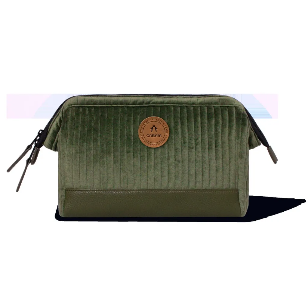 Travel Kit - Adventurer Avenue McGill College