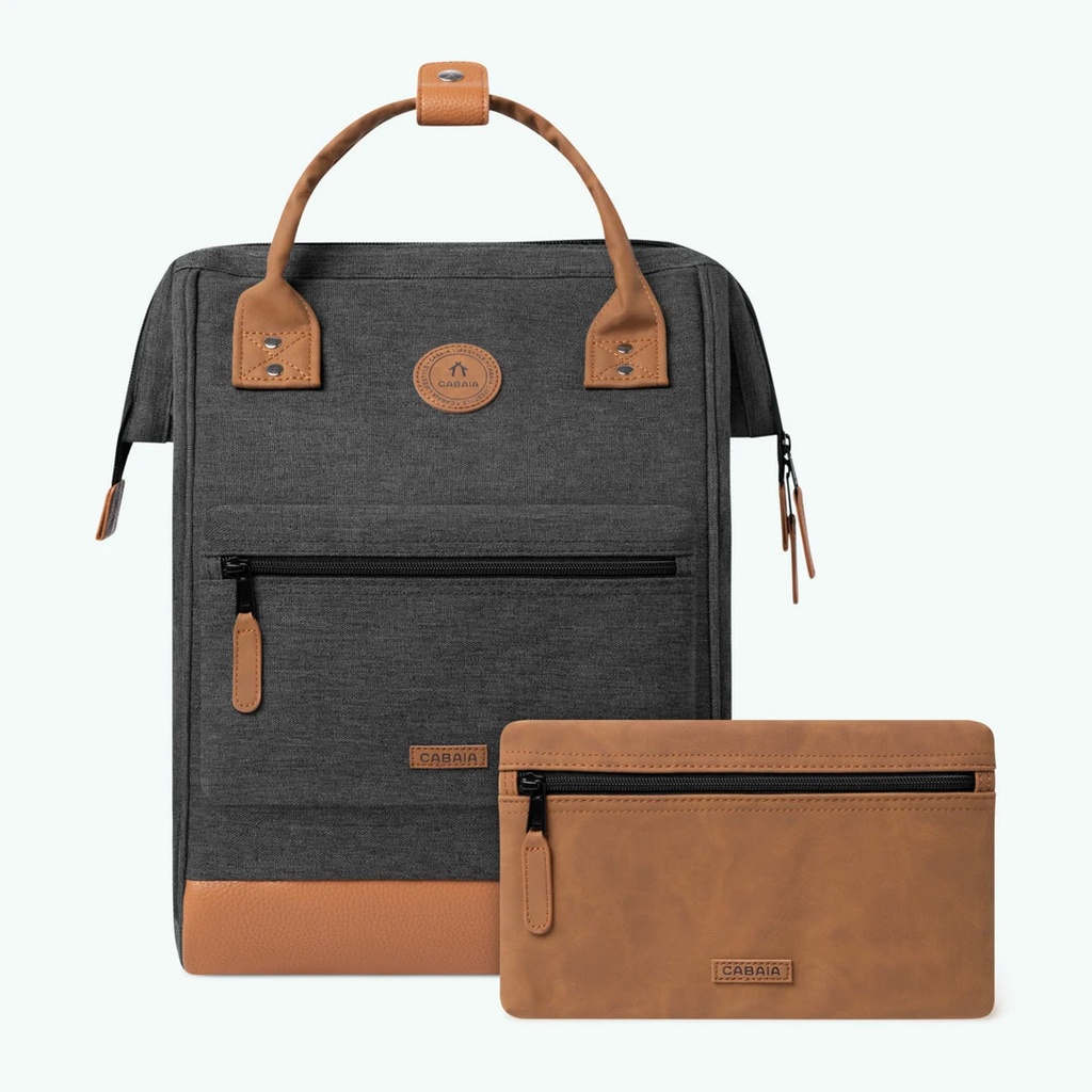 [3283-3701328303978] ADVENTURER M LONDON