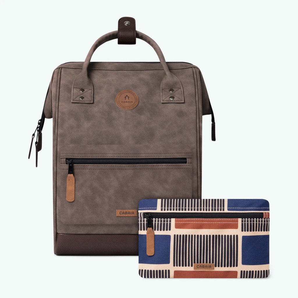 [3283-3701328347347] Adventurer M - Papeete